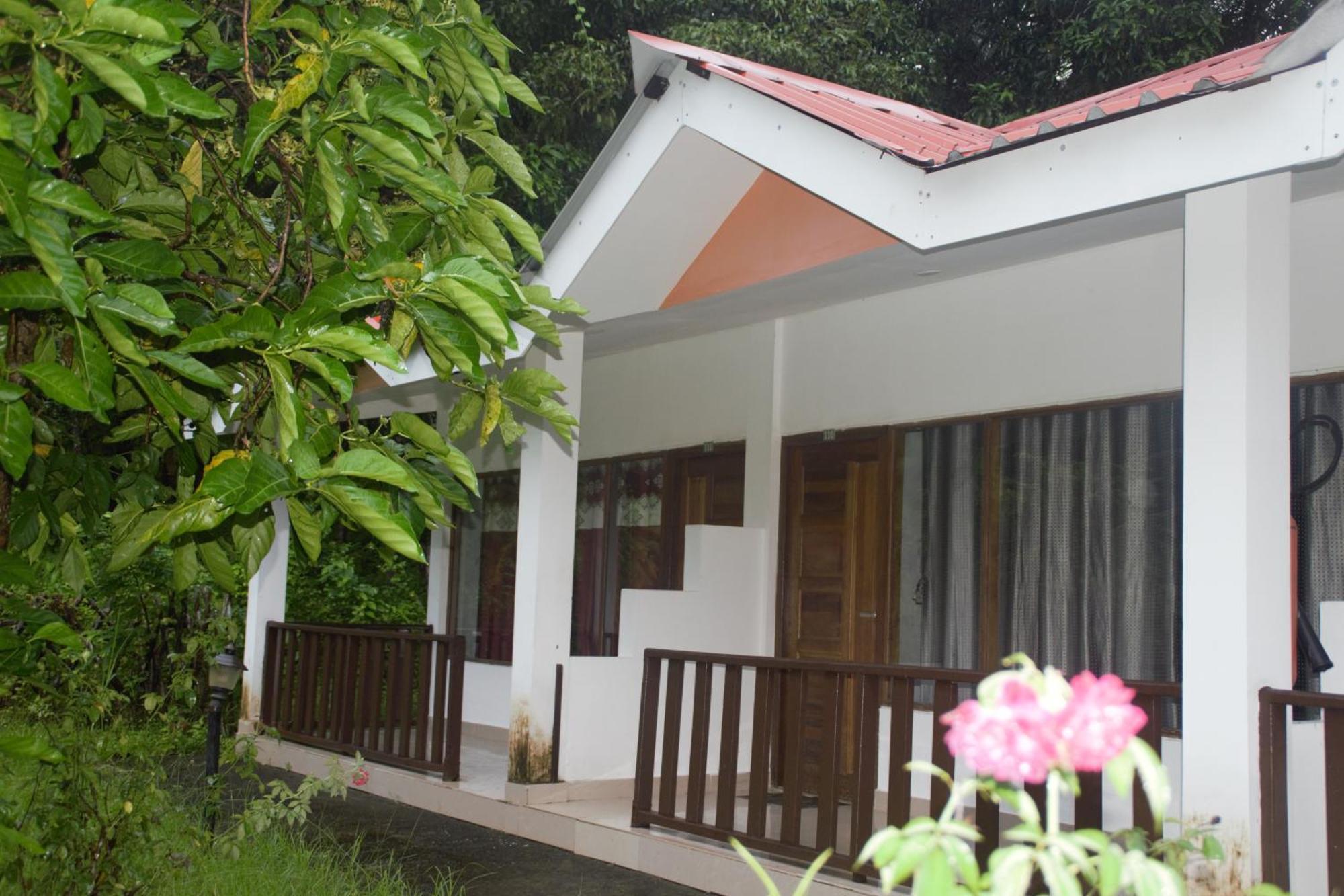 Hotel Exotica Squares Lakshmanpur Exterior foto